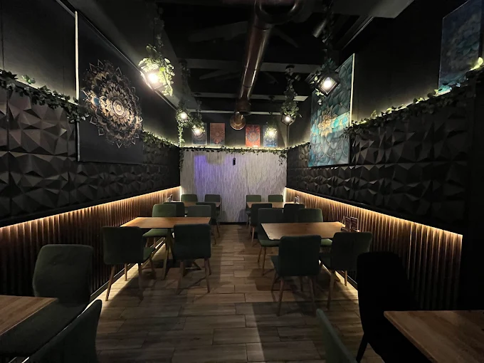 Mezza Lounge & Bar — 2