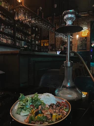 Mezza Lounge & Bar